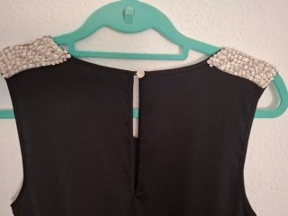 Mono negro con lentejuelas