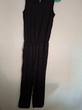 Mono negro con lentejuelas
