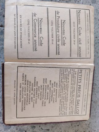 Libro antiguo Code Civil francés (1935) - Dalloz