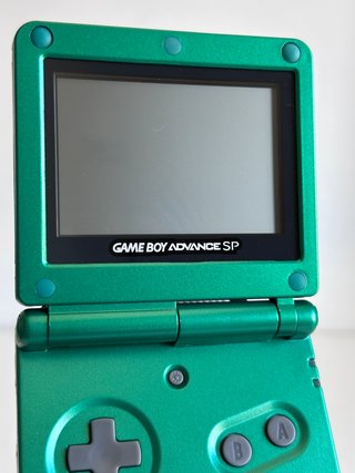 Game Boy Advance SP