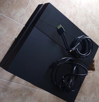 PS4 (PlayStation 4) Negra