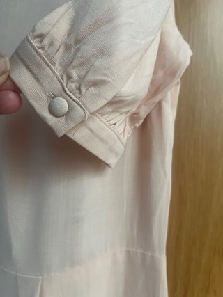 Vestido Kiabi rosa palo manga abullonada