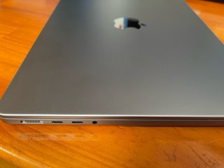 MacBook Pro 14,2” 2022 M1 Pro 16GB 512GB Gris Esp