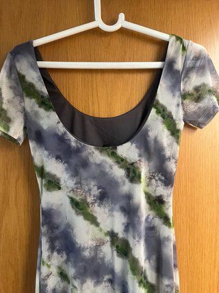 Vestido midi Stradivarius gris y verde