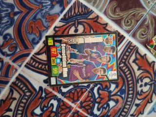 Cartas de fútbol leyendas (Messi, Ronaldo)