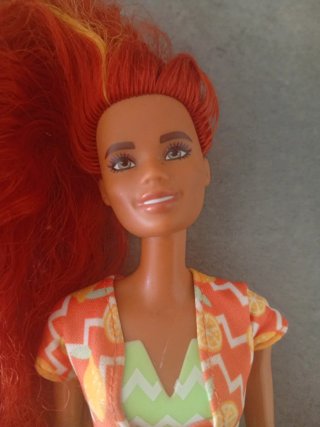 Muñeca Barbie Color Reveal 1987