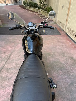 Triumph Bonneville Black
