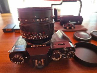 Fujifilm X-T30 con obgetivo artisans