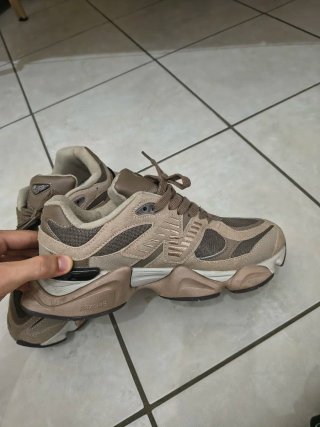 New Balance 9060 Beige/Marrone