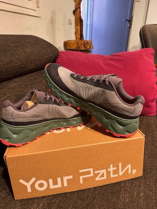 Zapatillas trail NNormal Tomir 2.0 NN Burdeos 45