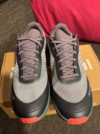 Zapatillas trail NNormal Tomir 2.0 NN Burdeos 45