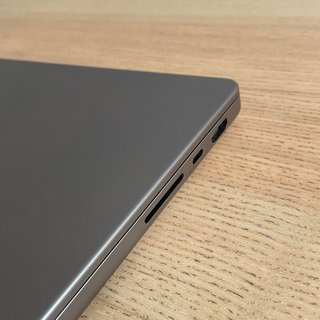 MacBook Pro 14” M3 | 8GB RAM | 512GB SSD | NUEVO |