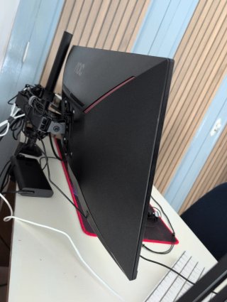 Monitor Gaming AOC C27G1 144Hz