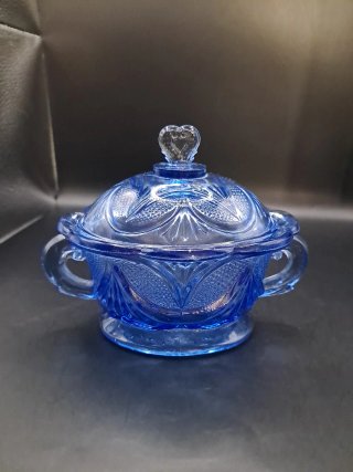 Azucarero antiguo cristal prensado azul