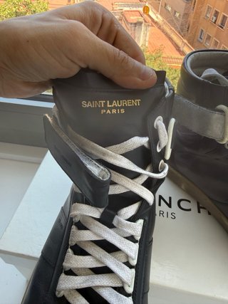 Saint Laurent T.42.5 Piel Negra