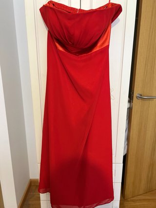 Vestido fiesta rojo talla 48 con fular