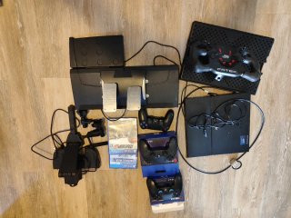 PS4 + 2 Juegos + 2 Mandos + Volante