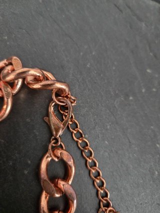 Collar eslabones gruesos tono oro rosa