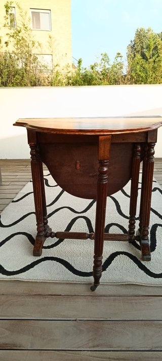Mesita antigua plegable de caoba