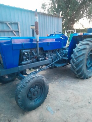 Tractor Ebro 684