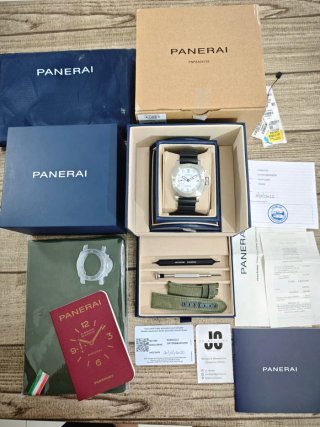 Panerai Submersible 42mm PAM02223