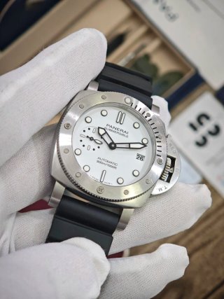 Panerai Submersible 42mm PAM02223
