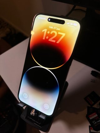 iPhone 14 Pro Max Dorado 512gb (Detalle)
