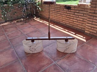 Lámpara de mesa madera y tela beige