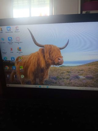 Portátil ASUS negro para trabajo