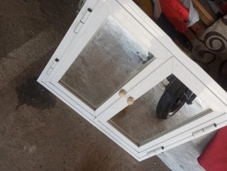 Marco de ventana de aluminio blanco. 70x60