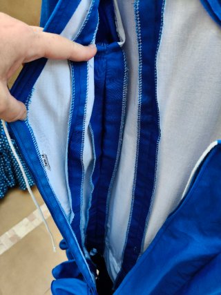 Traje de flamenca azul con volantes