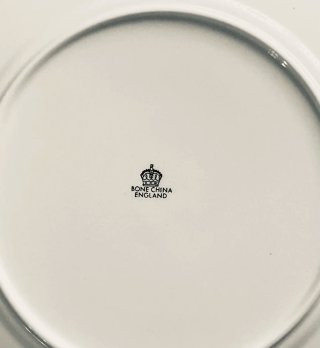BONITA Y FINA BANDEJA DE PORCELANA INGLESA