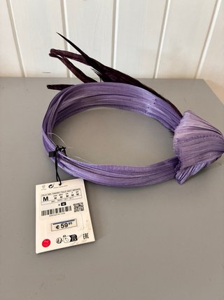 Tocado Zara Plumas Morado