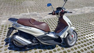 motocicleta piaggio beverly 300i