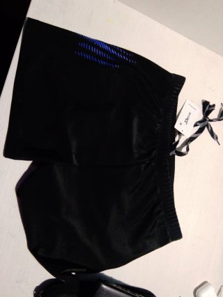 Bañador negro y azul