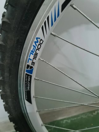 Bicicleta Montaña rueda 24" y 21cambios Freno disc