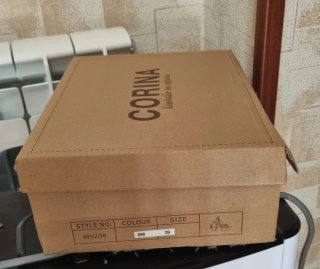 Zapatos CORINA Oro Talla 39