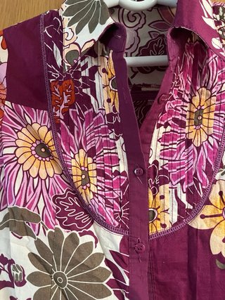 Camisa estampada floral multicolor