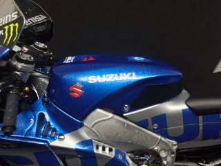 Modellino Suzuki GSX-RR Tamiya