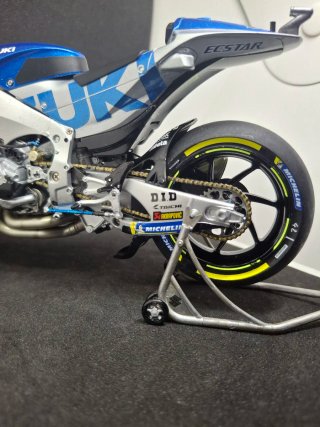 Modellino Suzuki GSX-RR Tamiya