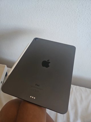 iPad Air 4 64GB + apple pencil + puntas apple pen