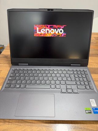 Lenovo Loq 15irh8 Portátil Gaming