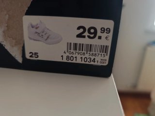 Zapatillas Fila niño blancas y doradas número 25