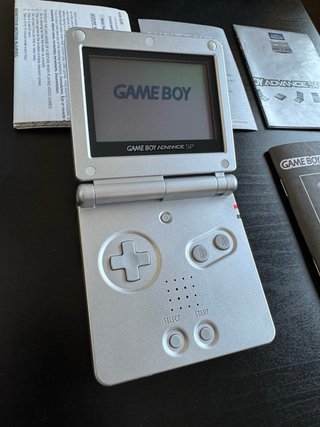 Nintendo Game Boy Advance SP Plata