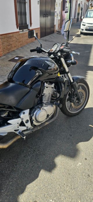 Honda CBF 500 Negra