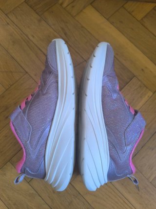 Zapatillas Skechers Niña Moradas y Rosas talla 34