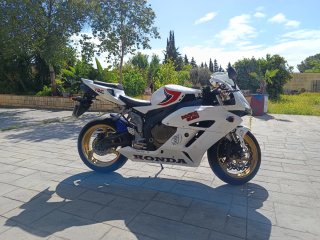 Honda CBR 1000RR Fireblade 12.500 km