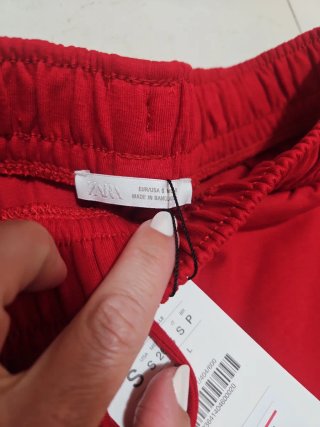 Shorts de algodón Zara rojos