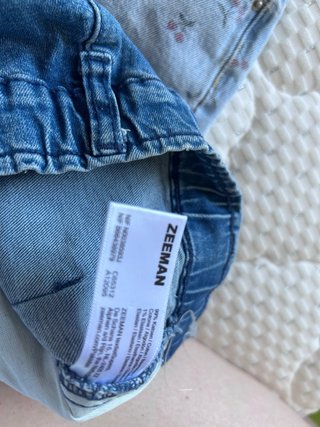 Shorts di jeans bambina Kiabi e Zeemam