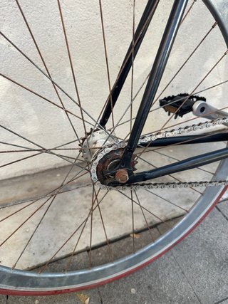 Bicicleta Fixie Negra Ruedas Rojas